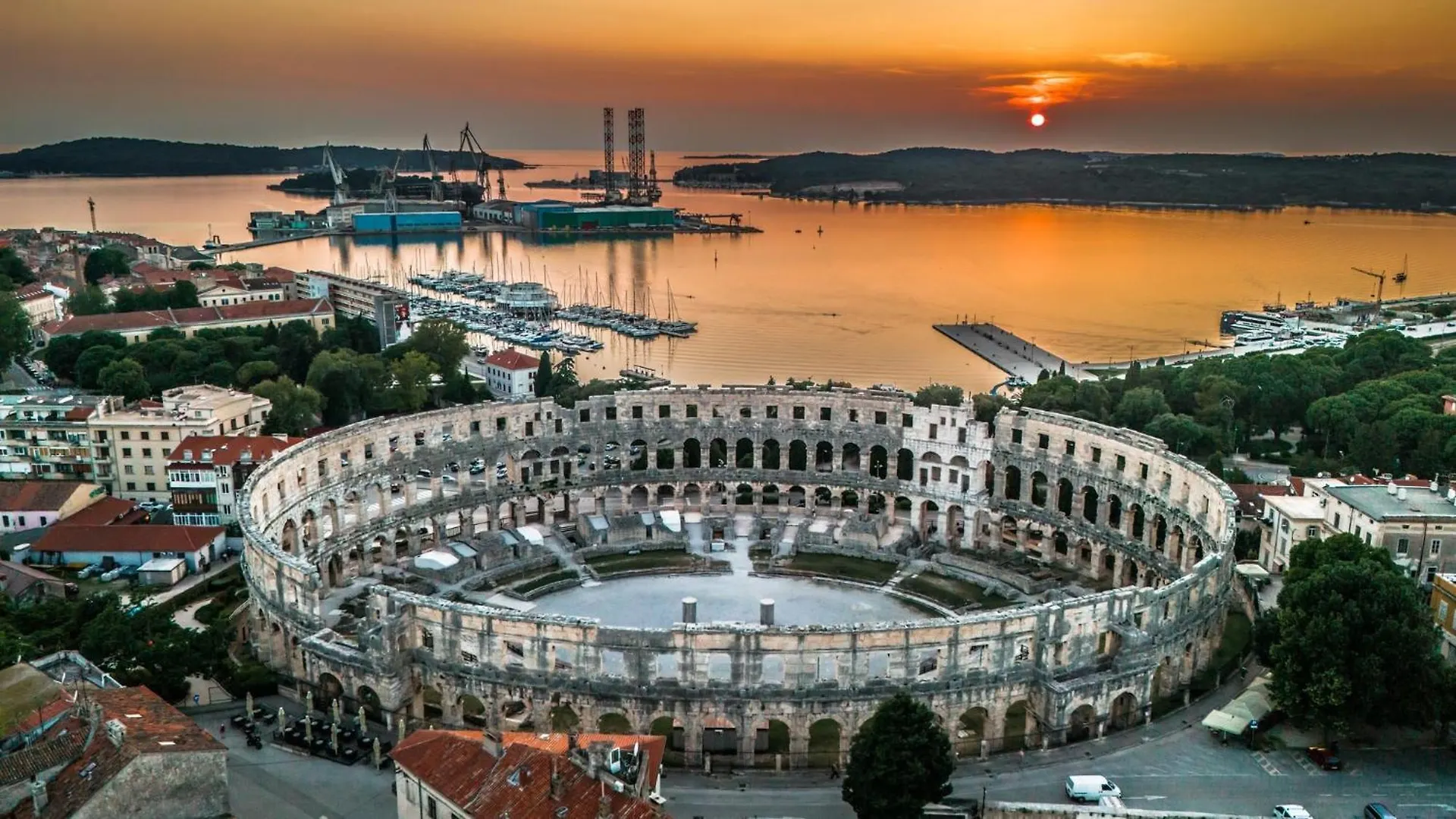 House Adeo With Private Pool, Pula Βίλα