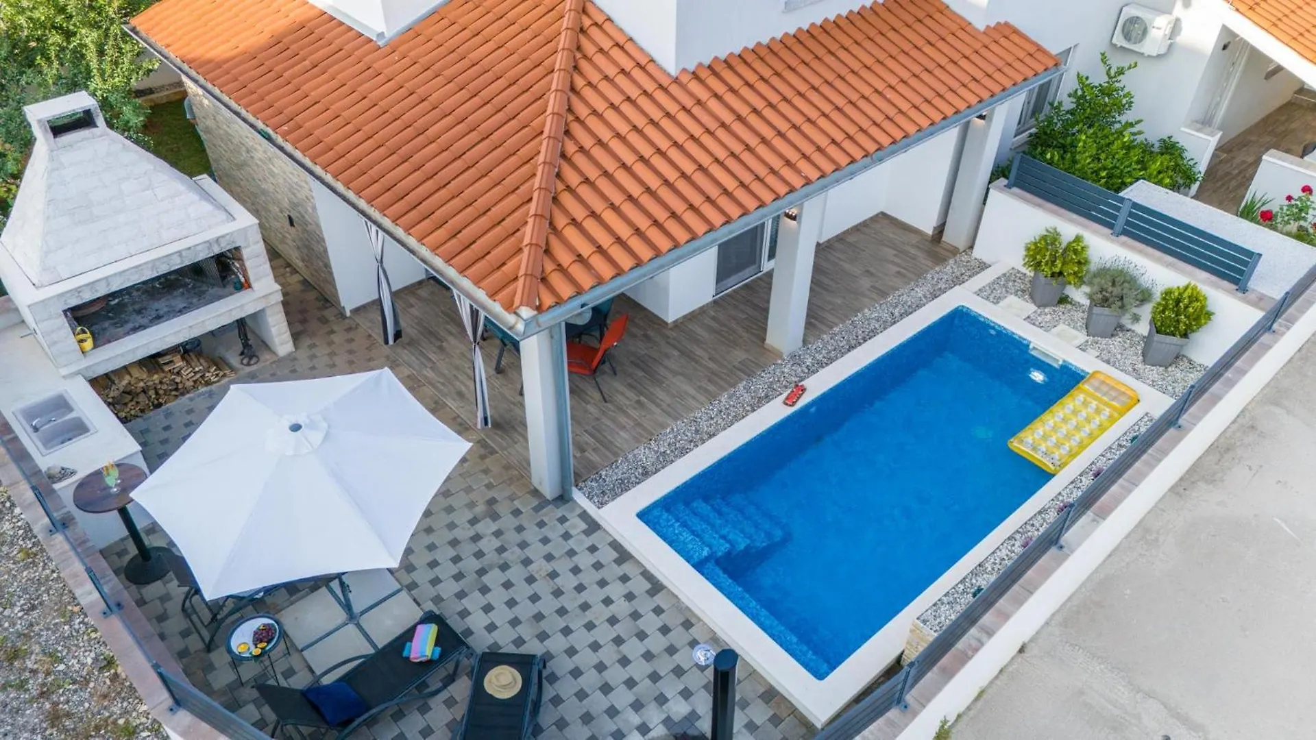 Vila House Adeo With Private Pool, Pula